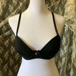 Black underwire bra